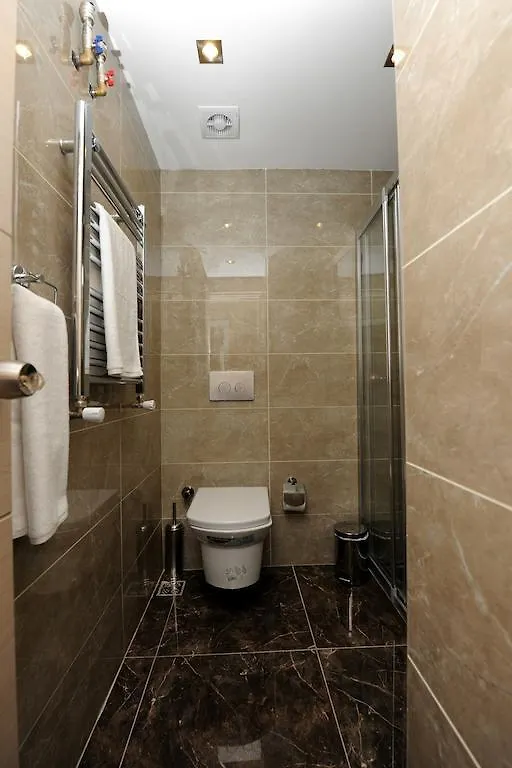 Rooms Inn Taxim Istanbul Turkey