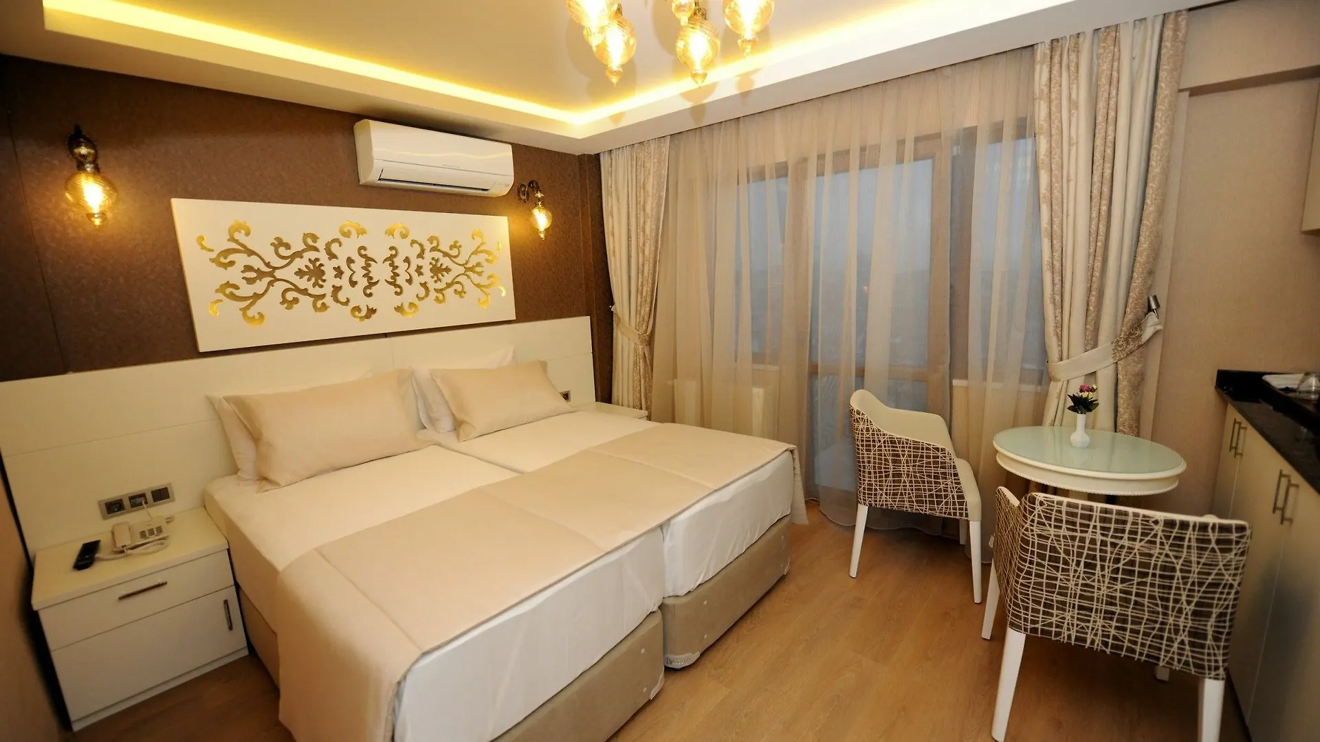 Rooms Inn Taxim Istanbul Turkey